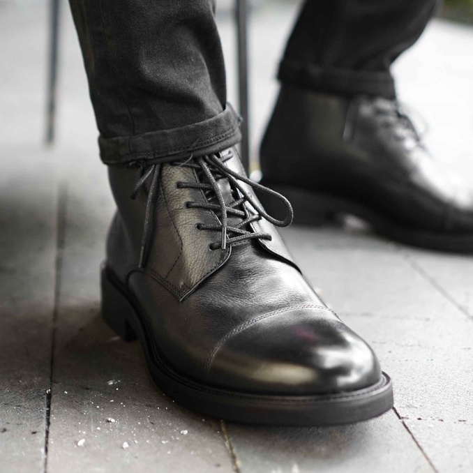 [CAO CẤP] Giày boot công sở nam cao cổ buộc dây màu đen RAVEN da thật mũi tròn đế phíp Văn phòng Sartorial biker BH1 năm | BigBuy360 - bigbuy360.vn
