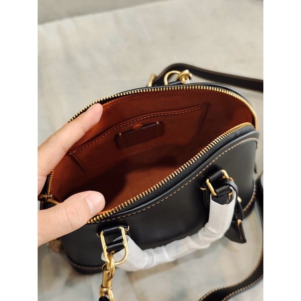 Túi Coach hến siêu phẩm