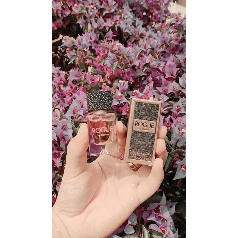 Nước hoa mini nữ Rihanna Rogue Eau De Parfum 7,5ml (chính hãng)