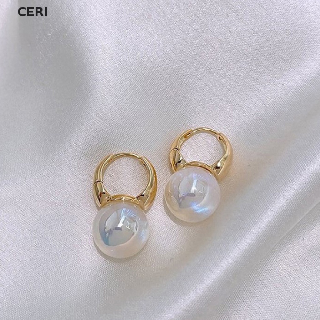 Khuyên Tai Dạng Vòng Tròn Đính Hạt Ngọc Trai Màu Sắc Vàng Kim Phong Cách Hàn Quốc Cho Nữ