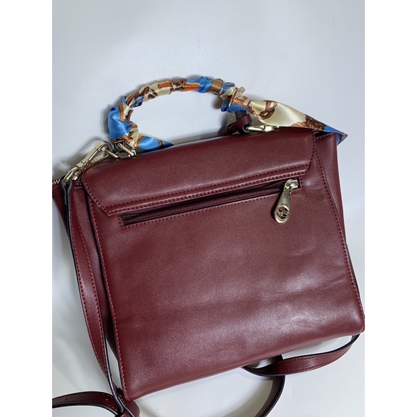 Túi đeo chéo Omto hàng si