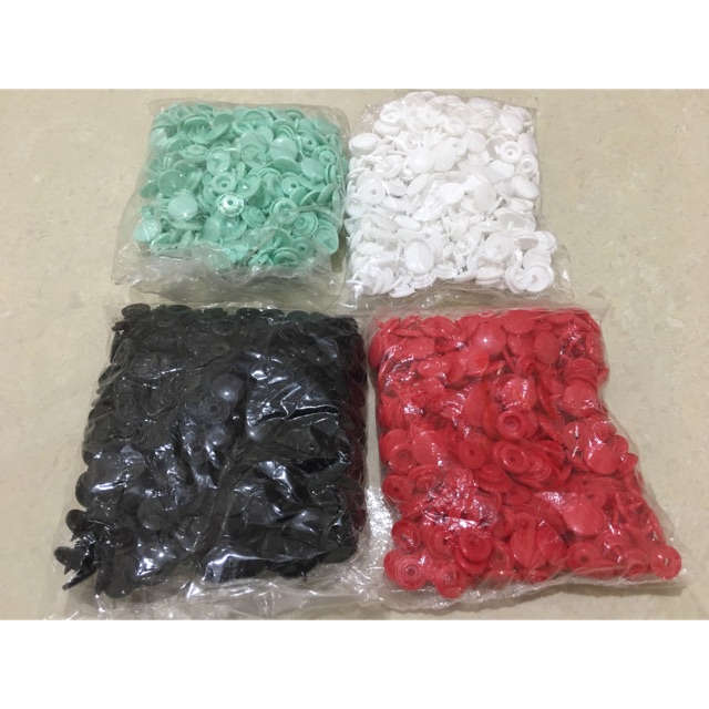 Cúc Bấm Màu