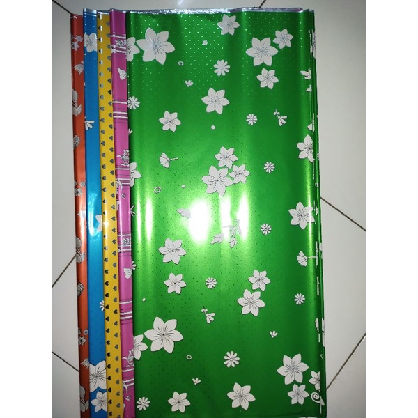 Giấy kiến gói quà tờ lớn