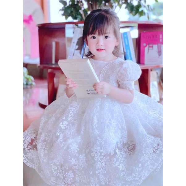 Váy trắng công chúa cho bé gái