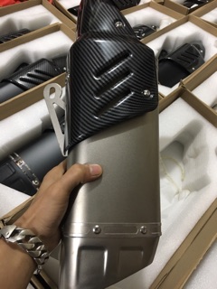 Lon bô AKa R1