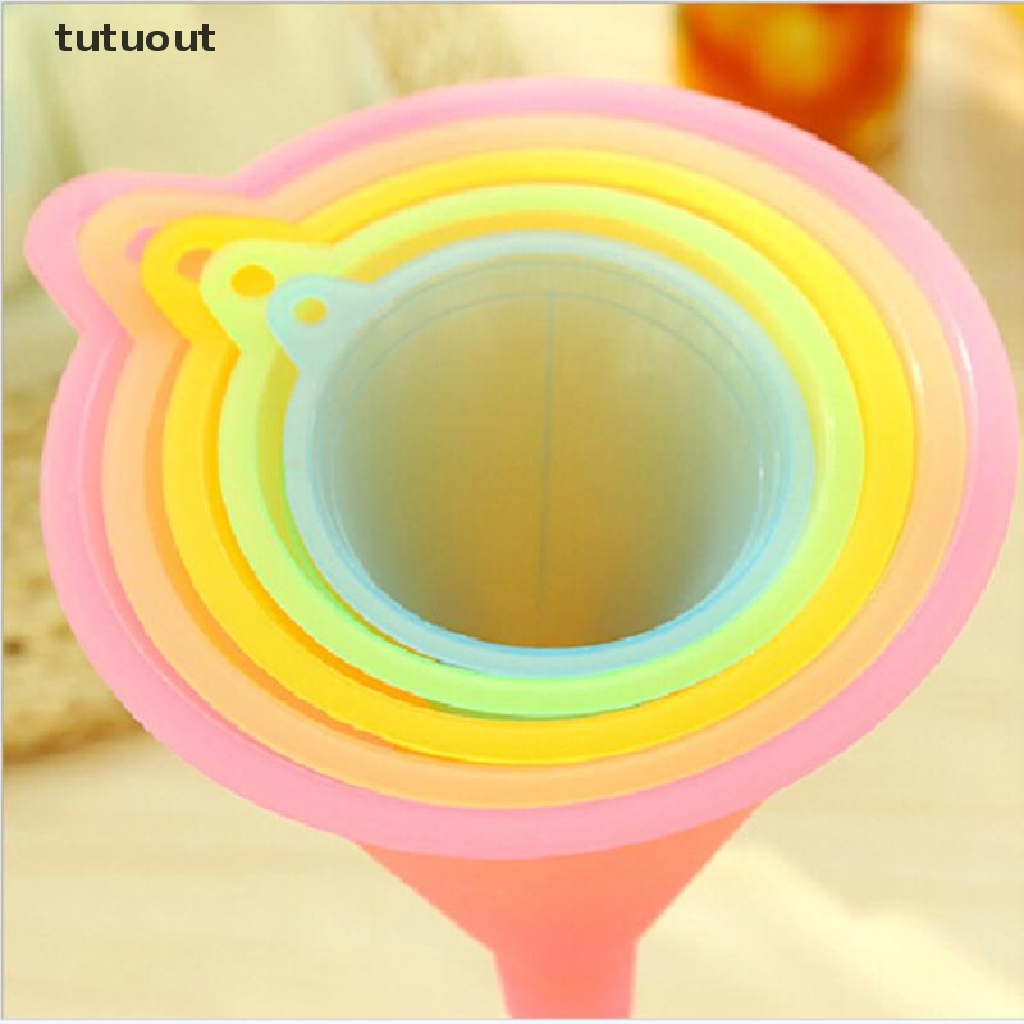 Bộ 5 Phễu Rót Chất Lỏng Bằng Nhựa Nhiều Màu Tiện Dụng Cho Nhà Bếp