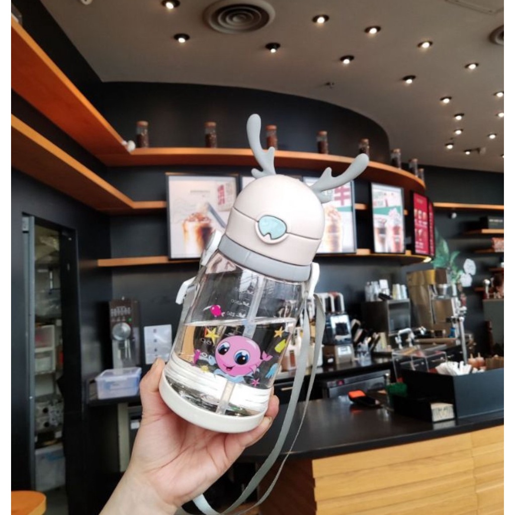 Bình nước hình sừng hươu có ống hút kèm sticker dễ thương cho bé 550ml