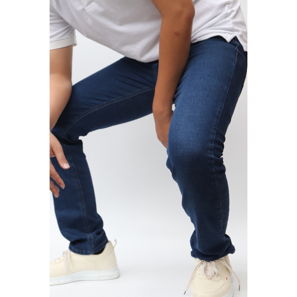 [Mã IC0215 giảm 20K] Quần jeans dài nam basic Royjeans xanh đen trơn co giãn không rách phong cách retro (44-97kg)