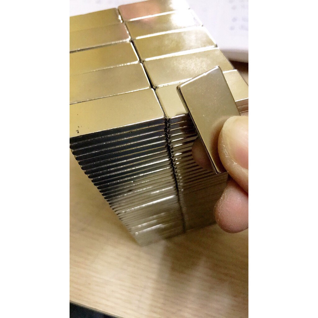 Nam ch&acirc;m trắng chữ nhật k&iacute;ch thước 20 *10 *1mm