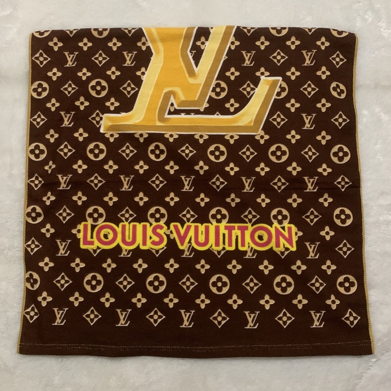 Khăn Tắm Louis Vuitton Kích Thước 70X140Cm Dành Cho Người Lớn