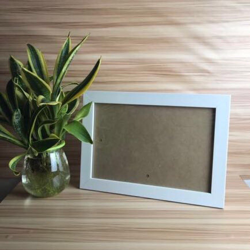 Khung hình A4 viền 3cm để bàn + treo tường