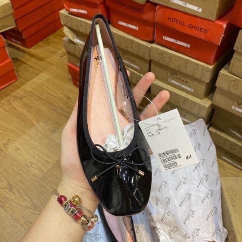 Giày bệt hm da bóng