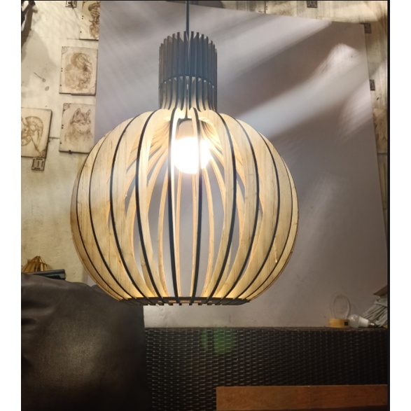 Đèn gỗ trang trí thả trần dáng củ tỏi D25H30cm