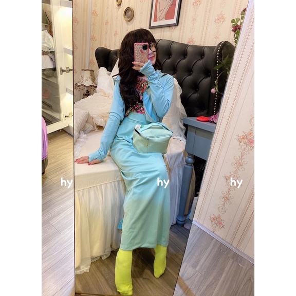 Chân váy đi nắng