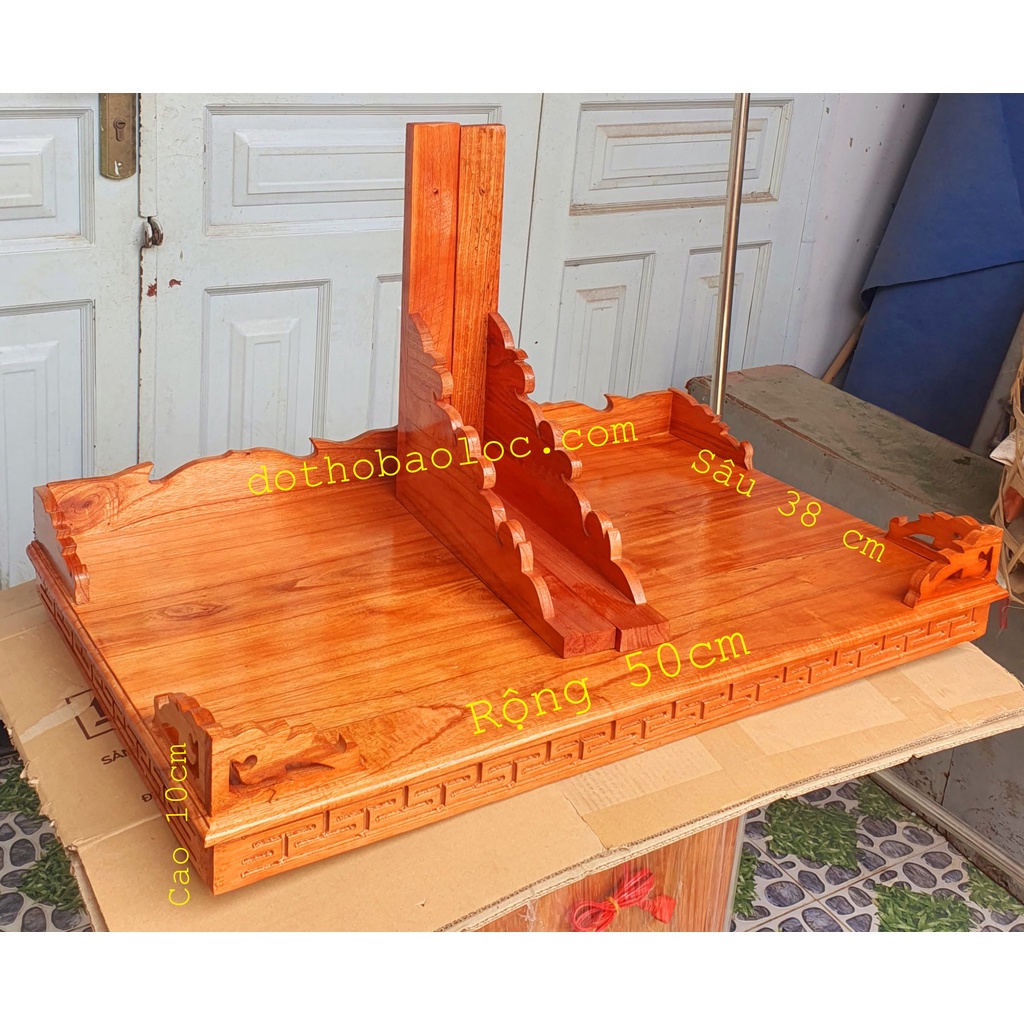 Bàn thờ treo tường gỗ xoan ngang 50cm trơn đỏ