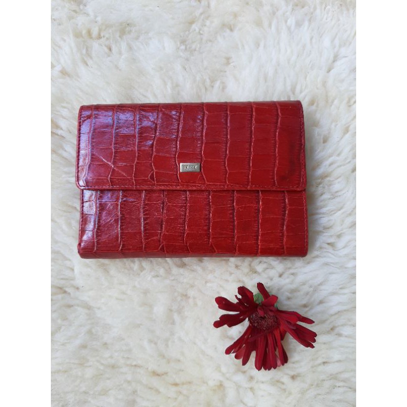 Vi da bụng cá sấu