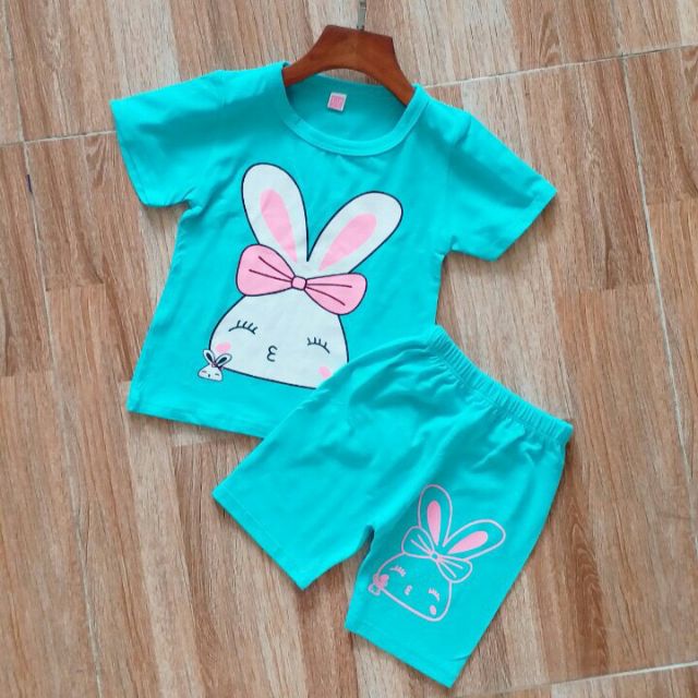 Bộ lửng bé gái