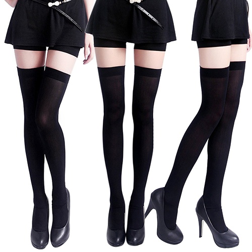 Vớ Nữ Dài Trên Gối Màu Sắc Nổi Bật Quyến Rũ