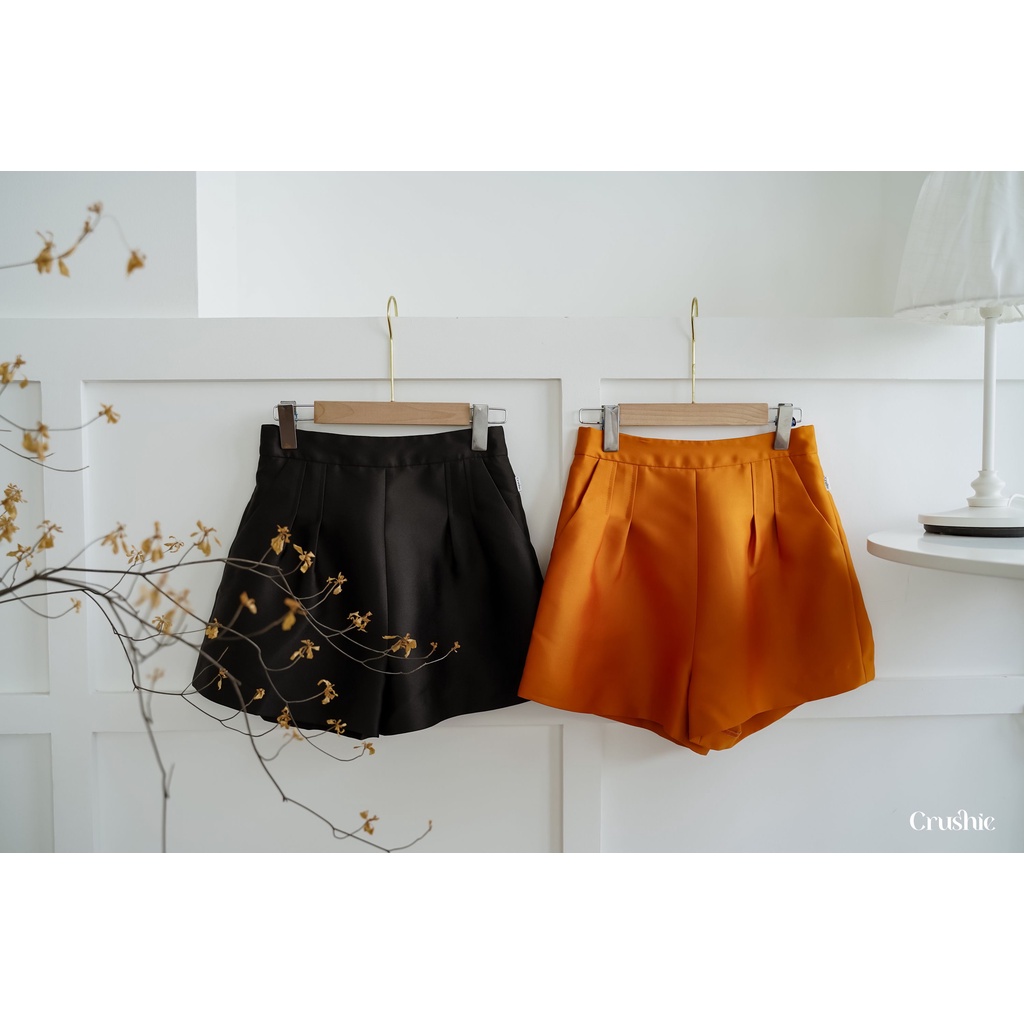 Quần short Crushie dáng suông cạp cao Doris