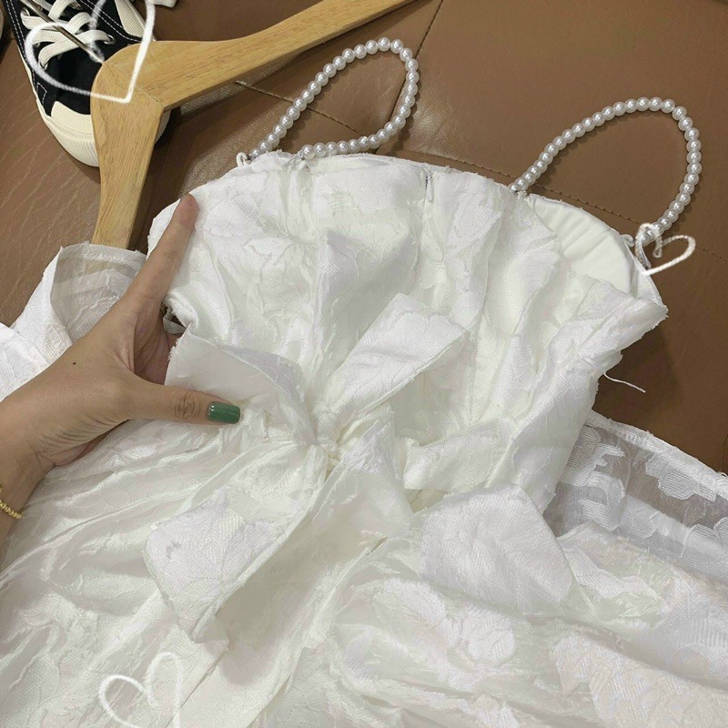 Đầm trắng xô ren dây ngọc