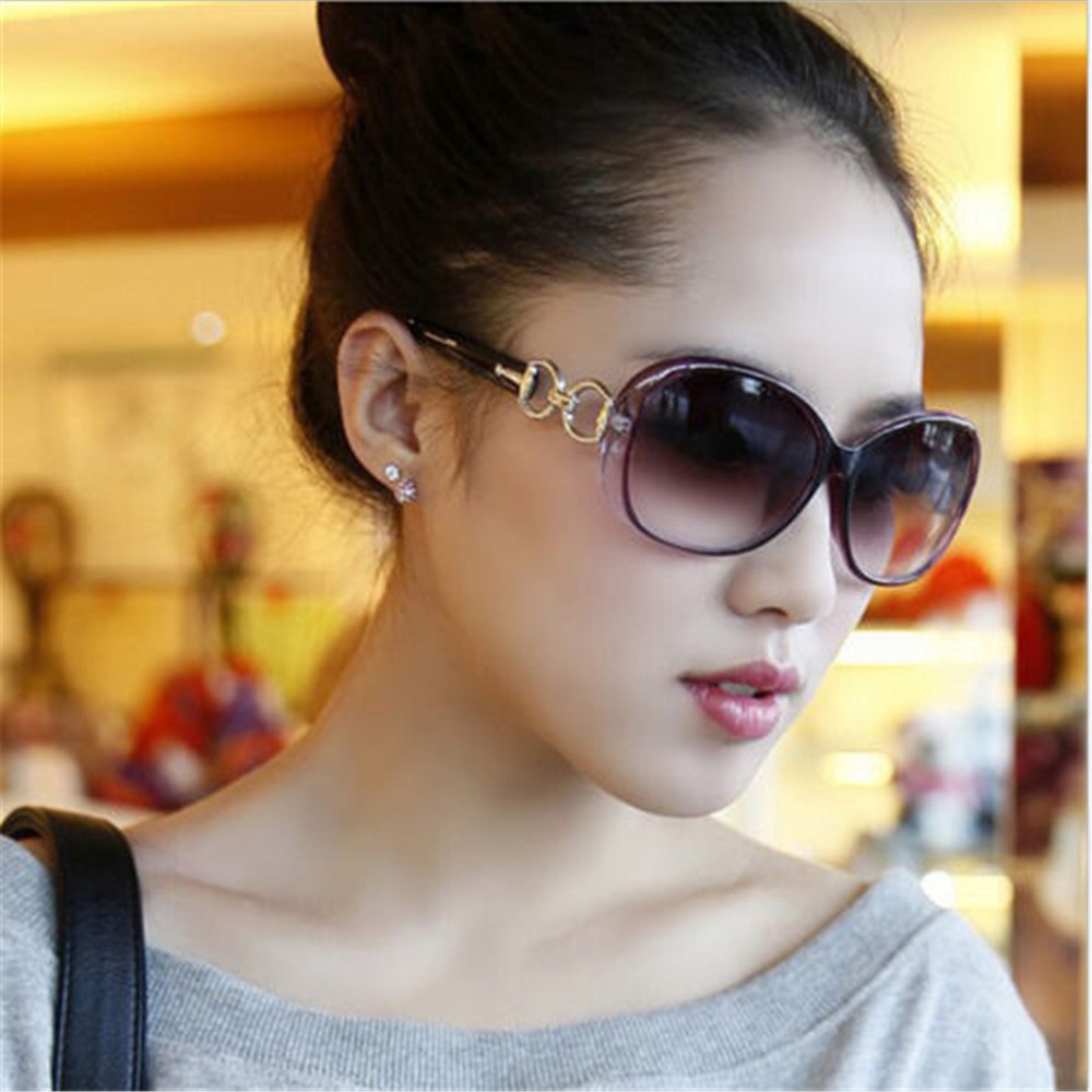 Kính mát bản to phong cách cổ điển dành cho nữ