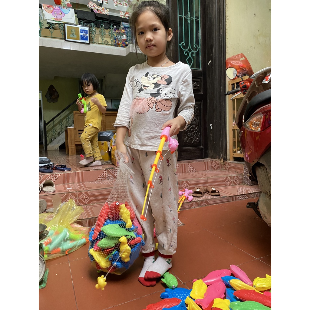 Cá bán theo cân 1 kg cá nhựa cho trẻ chơi siêu mê Minmun1618