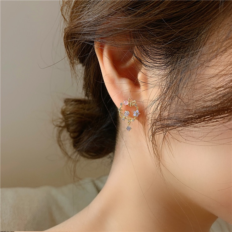 Bông Tai Tròn Hình Hoa Bướm Đính Đá Lấp Lánh Phong Cách Hàn Quốc Cho Nữ