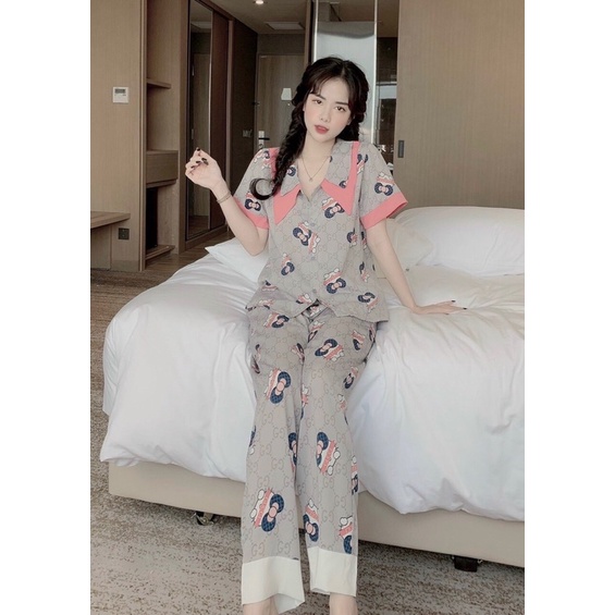 PYJAMA QUEEN CỔ NHỌN HAI LỚP SIÊU XINH