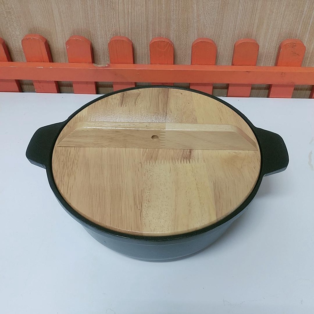 Nồi lẩu chia ngăn nắp gỗ hợp kim gang nhôm chống dính cao cấp