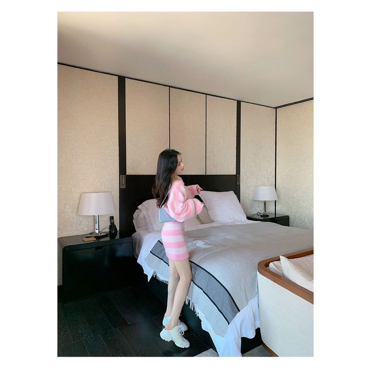 Bộ Áo Sweater Không Tay Dáng Rộng Kẻ Sọc Phối Chân Váy Eo Cao Thời Trang Mùa Thu Cho Nữ