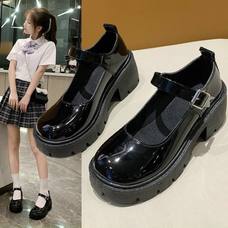 GIÀY BỐT NỮ MÓC CÀI KIỂU DÁNG THỜI TRANG TRẺ TRUNG CÁ TÍNH | BigBuy360 - bigbuy360.vn