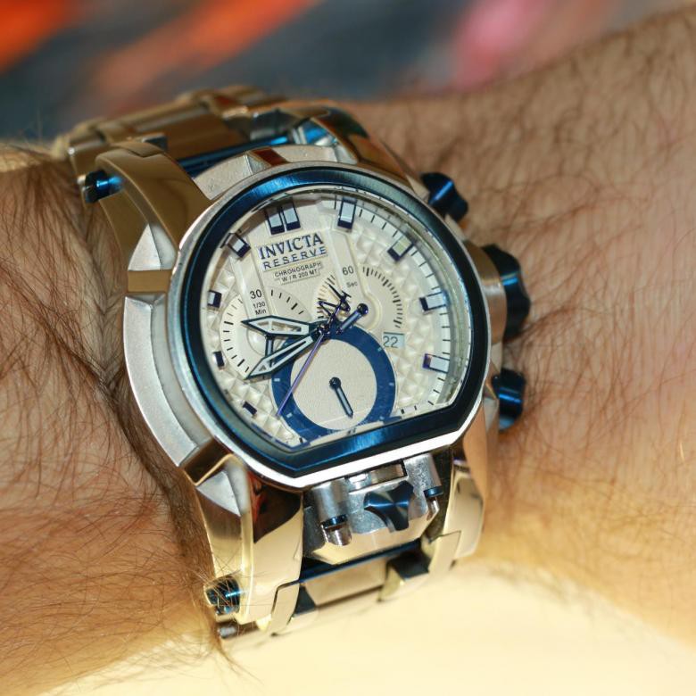 Đồng Hồ Nam Invicta Reserve Bolt Zeus 25206, Dây Thép Silver , Size 52mm