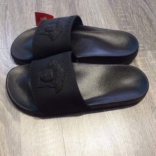 Dép nam versace