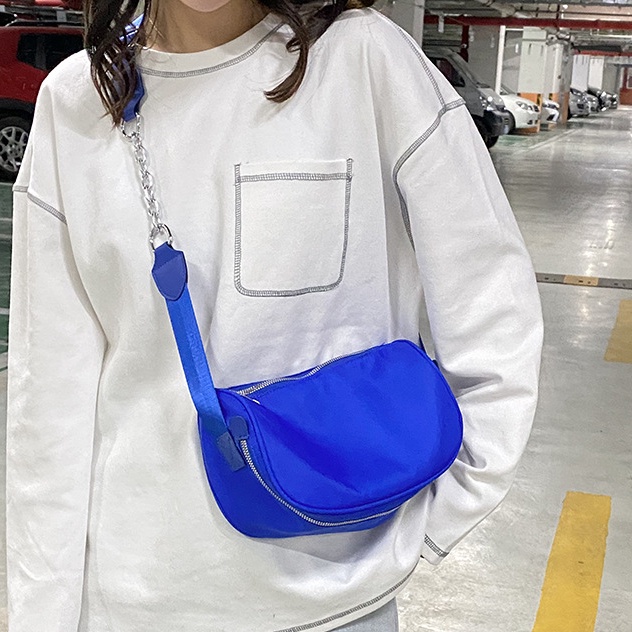 Túi Đeo Chéo Vai Bằng Nylon Sức Chứa Lớn Thời Trang Sành Điệu Cho Nữ