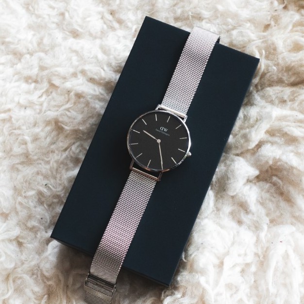 Đồng Hồ Nữ Daniel Wellington Classic Petite Sterling Black DW Chính Hãng - OtisWatch