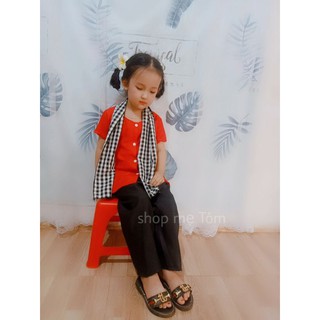 Bộ bà ba cho bé tặng kèm khăn rằn( xả hàng)