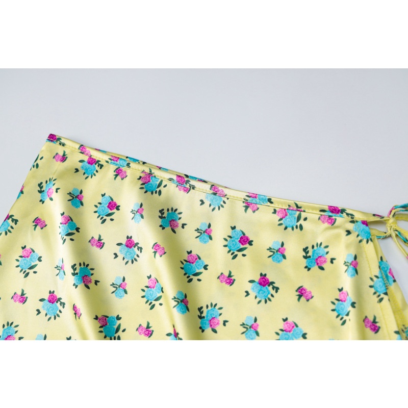 Bộ Áo Tank Top In Hoa + Chân Váy Lưng Cao Thắt Nơ Thời Trang Cho Nữ