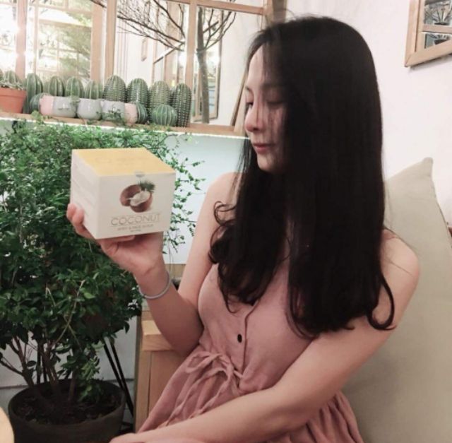 TẨY TẾ BÀO CHẾT  SỮA DỪA QUEENIE _SKIN