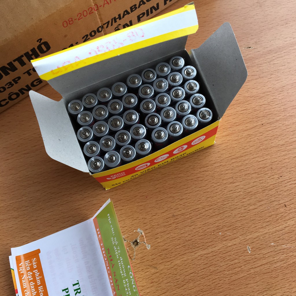 40 viên pin đũa con thỏ AAA - AA