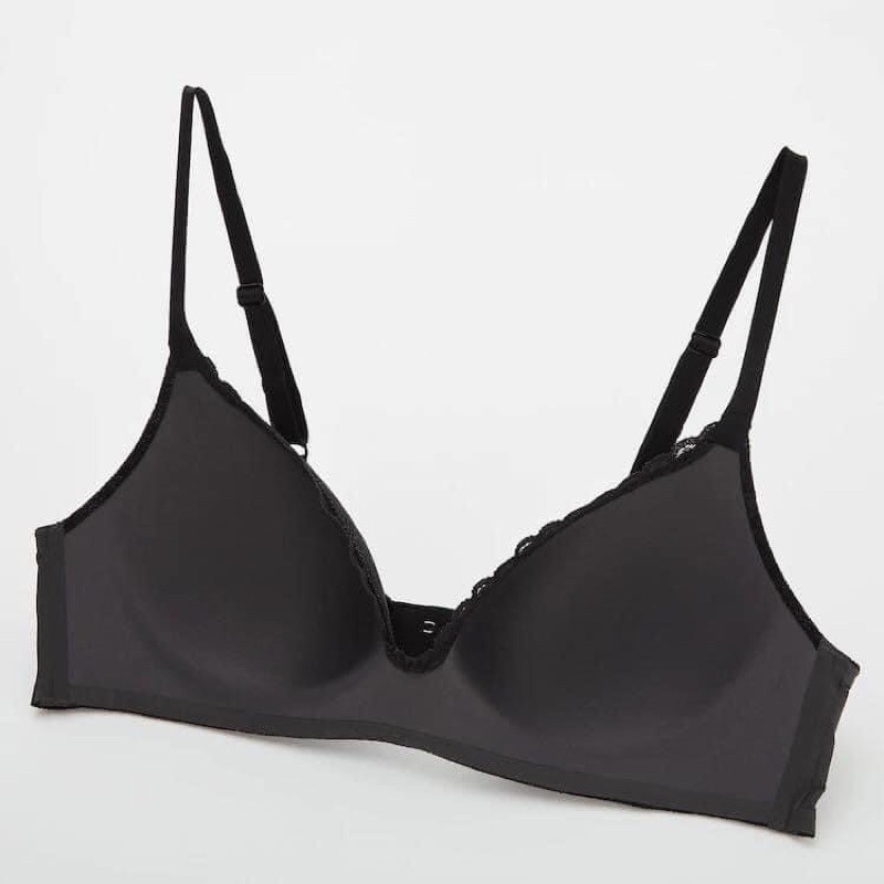 Áo Bra Uniqlo auth vợt sale 50 % Nhật