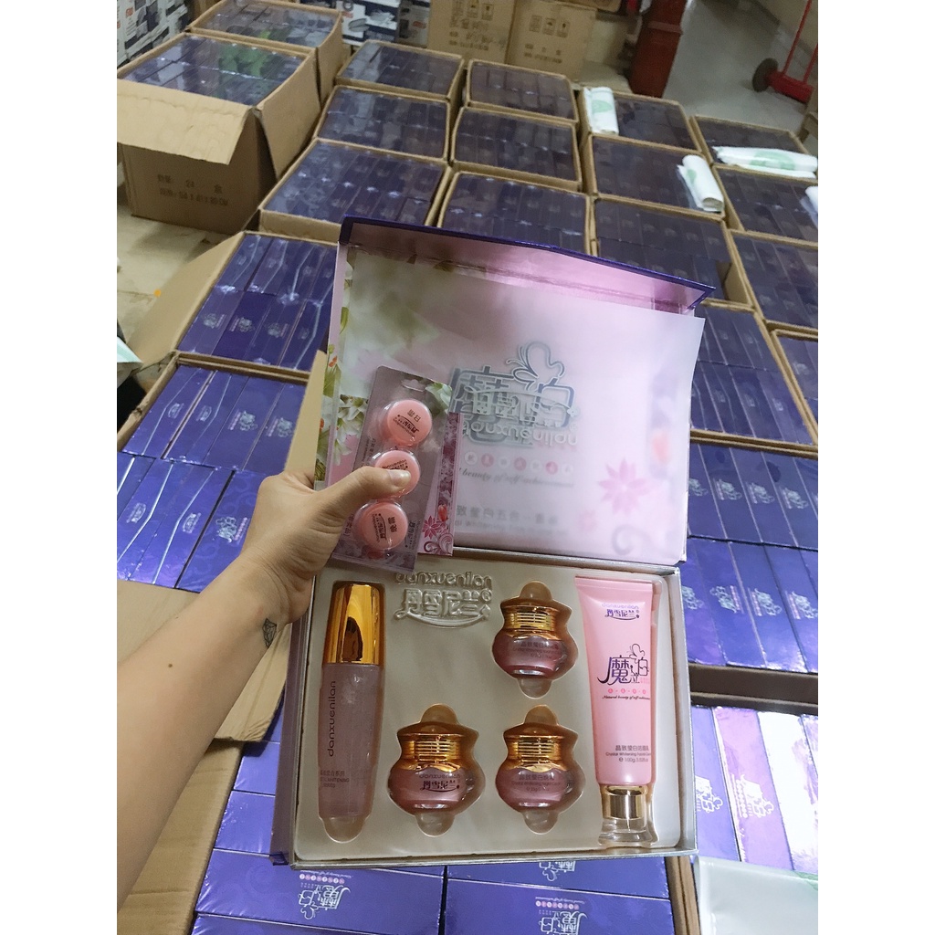 KEM ĐÊM HOÀNG CUNG HỒNG NIGHT CREAM, LÀM TRẮNG, TÁI TẠO DA VÀ MỜ NÁM shopee,kemhoangcungkayoko