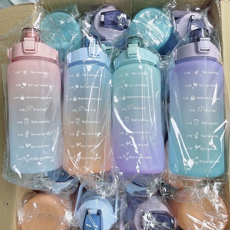 BÌNH NƯỚC 2 LÍT KÈM STICKER SIÊU CUTE