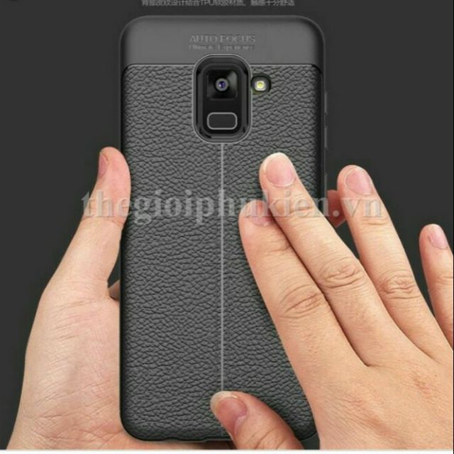 Ốp lưng dẻo vân da Auto Focus cho galaxy A8 plus 2018