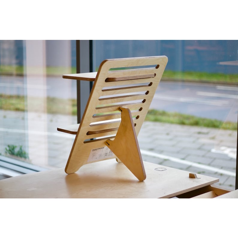 Bàn làm việc đứng PLYWO.STADE-001 | Kệ gỗ để Laptop | D50 x R46 x C68cm | Giảm đau mỏi cổ