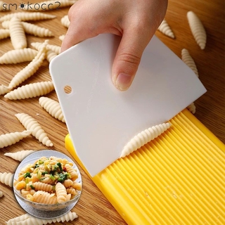 Set 3 Khuôn Làm Bánh Quy / Mì Spaghetti Diy Tiện Dụng Cho Nhà Bếp (Smokocc2)