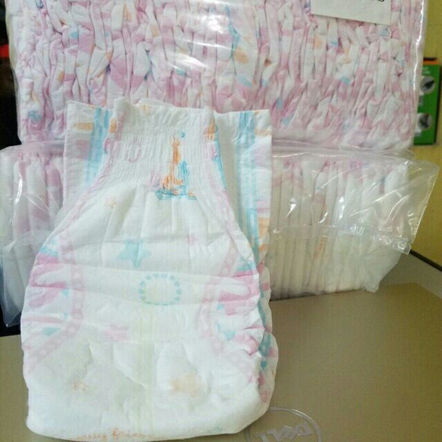 Tã dán  Bnowy frenid ,ichino ,pipo combo 2 bich SMLXL