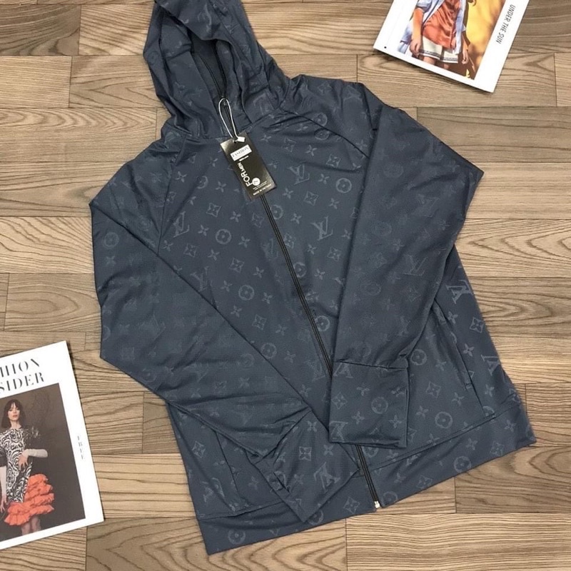 áo chống nắng nam kim cương dập vân LV 4 màu chất thông hơi có mũ trùm chống tia uv (ảnh thật phía sau )