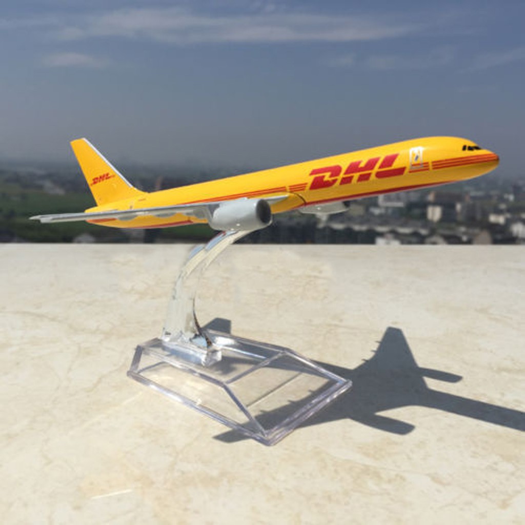 Mô hình máy bay Boeing 757 DHL cỡ 1/400