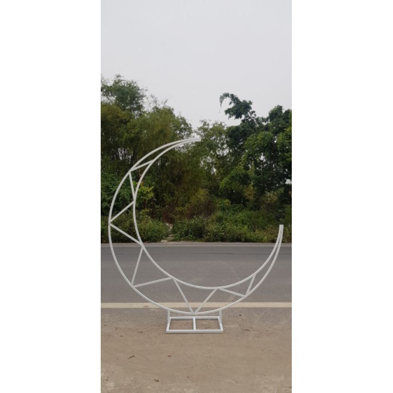 Khung trăng khuyết trang trí sự kiện