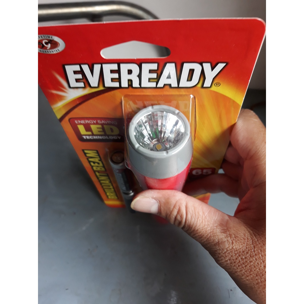 COMBO ĐÈN PIN SIÊU SÁNG+2 VIÊN PIN AA EVEREADY  BRILLIANT BEAM VAL2AA [CHÍNH HÃNG]